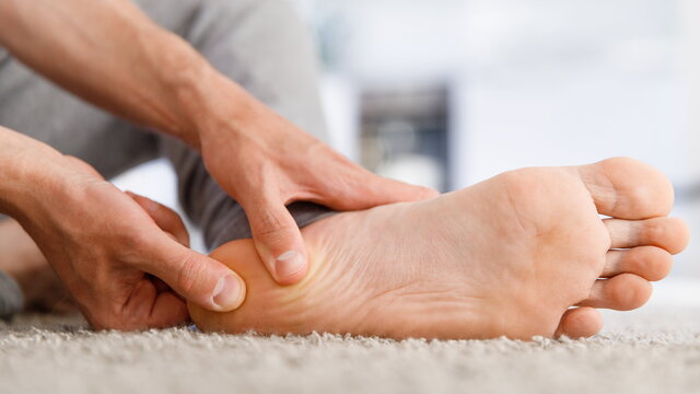 Pourquoi vos pieds sont toujours fatigués après une journée à Lausanne et comment y remédier